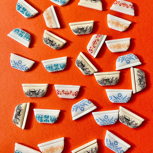 Pyrex Magnets: Butterfly Gold - The Regal Find