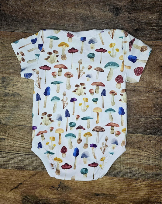 Mushroom bodysuit, infant clothing, infant bodysuit: 9-12 month / Short Sleeve