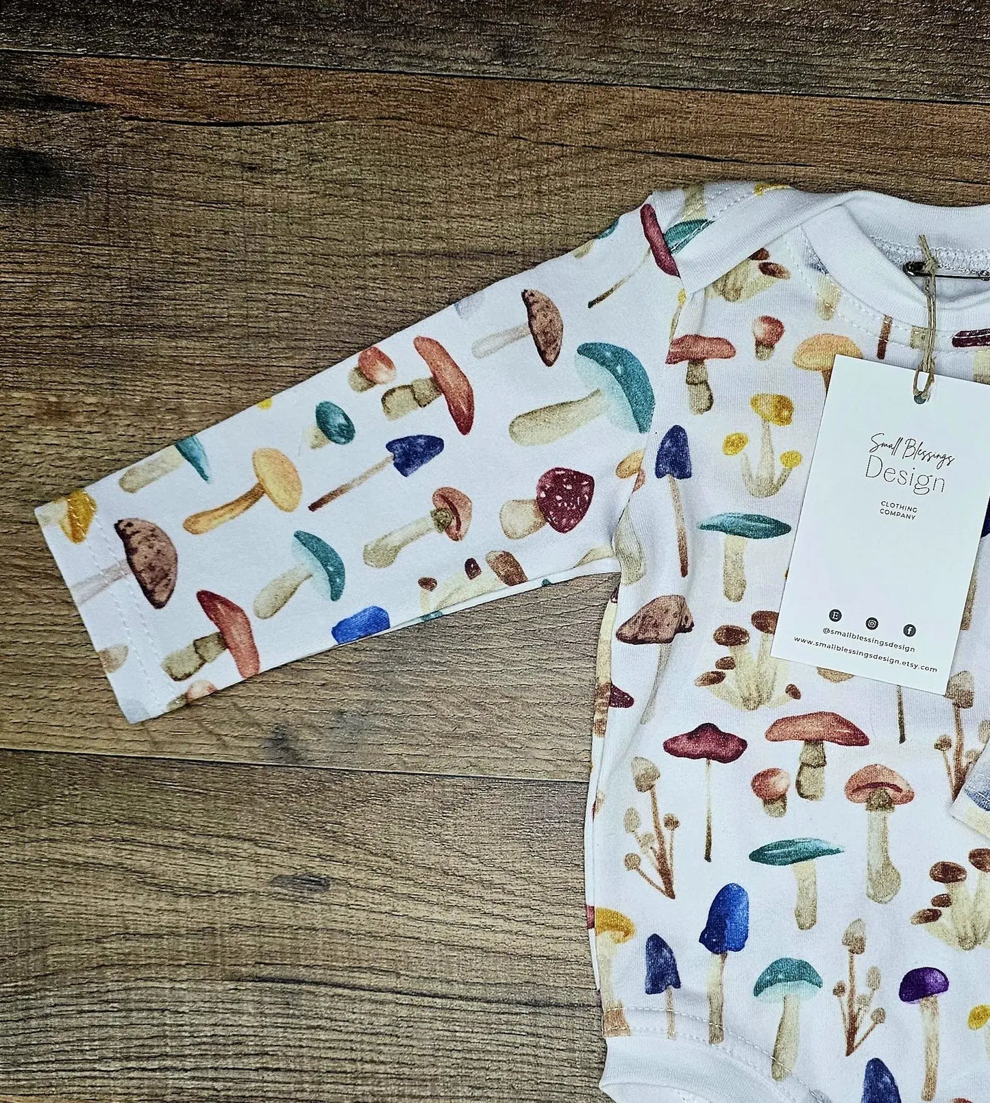 Mushroom bodysuit, infant clothing, infant bodysuit: Newborn / Short Sleeve