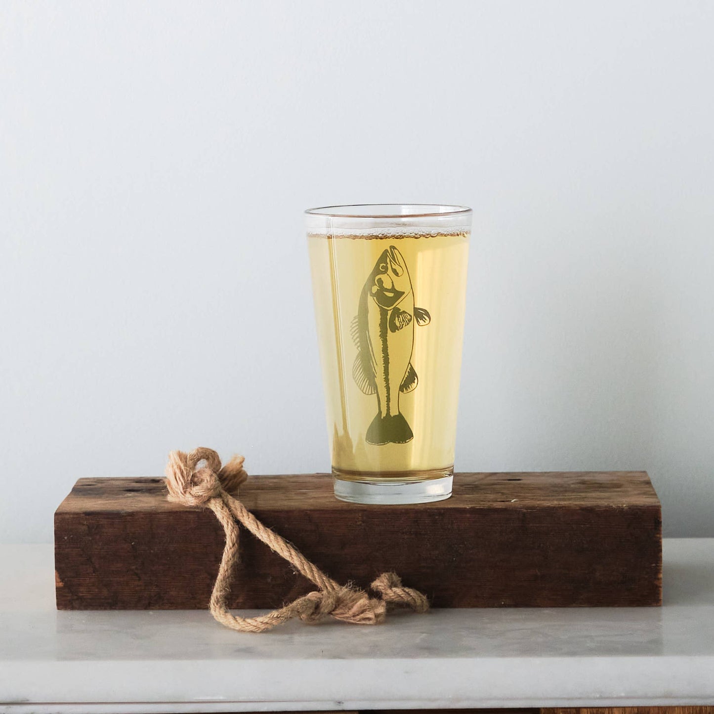 Gone Fishin' Glassware: Muskie / Standard Pint