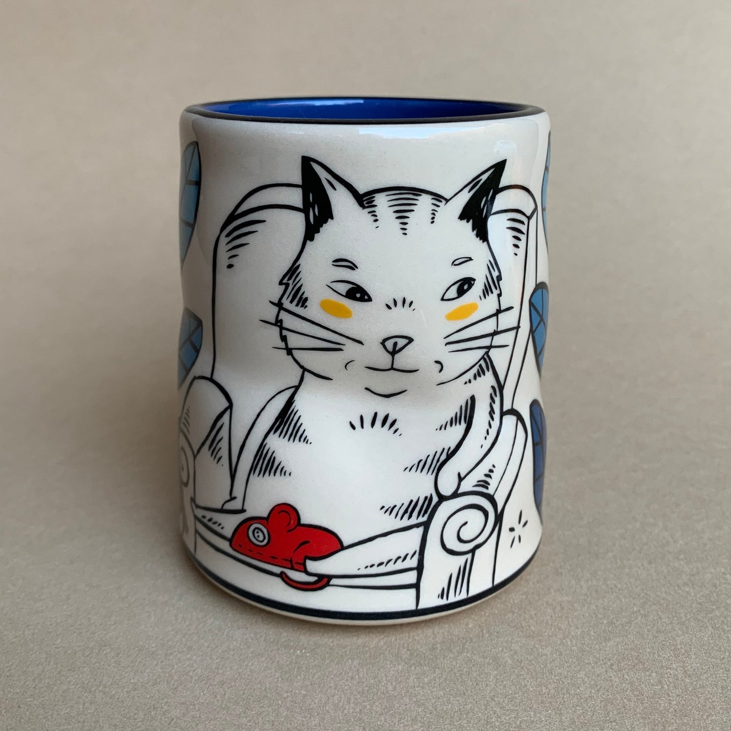 Lucky Cat (With Mouse) Cup - Large - The Regal Find