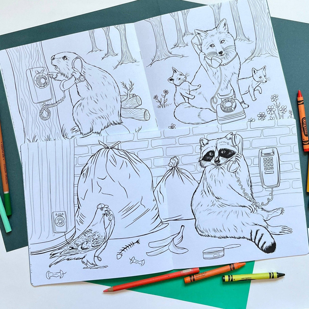 NEW - Coloring book, Animals on the phone - NEW: English - The Regal Find