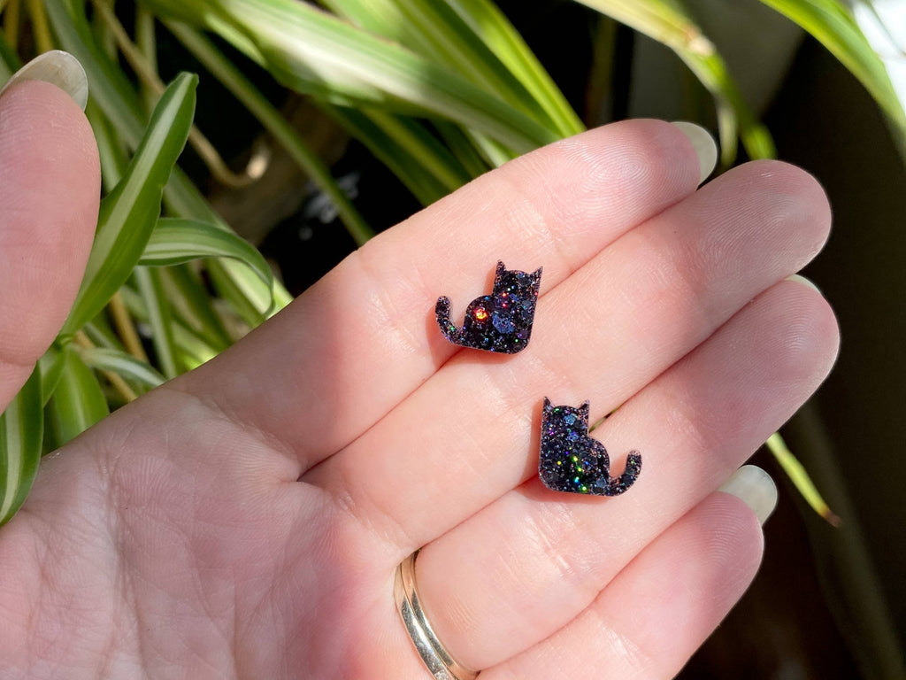 Adorable Kitty Cat Stud Earrings: Black - The Regal Find